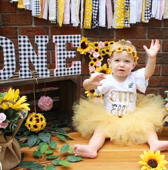 1st birthday bee outfit