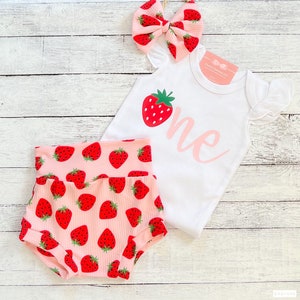 Berry Sweet One First Birthday Outfit Girl, 1st Birthday Girl Outfit, Strawberry Birthday Shirt, Cake Smash Outfit