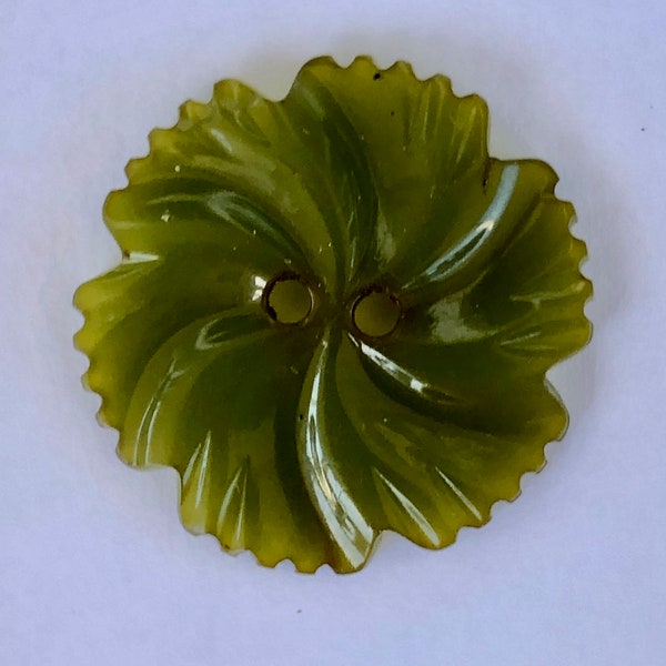 Bakelite pinwheel button whirligig button green catalin bakelite swirl moldavite green bakelite button scalloped sew-thru vintage button
