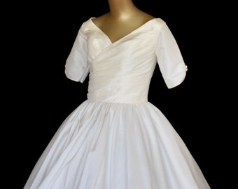 Vintage Y2K 50s Style White Wedding Dress, Short Wedding Dress, Designer Dolly Couture, Full Skirted, Dear Beverly, Size XS, Extra Small