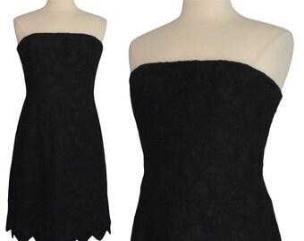Vintage Y2K Carmen Marc Valvo Dress, Black Lace Strapless Cocktail Dress, Interior Corset, Scalloped Hem, XS to S, Extra Small to Small