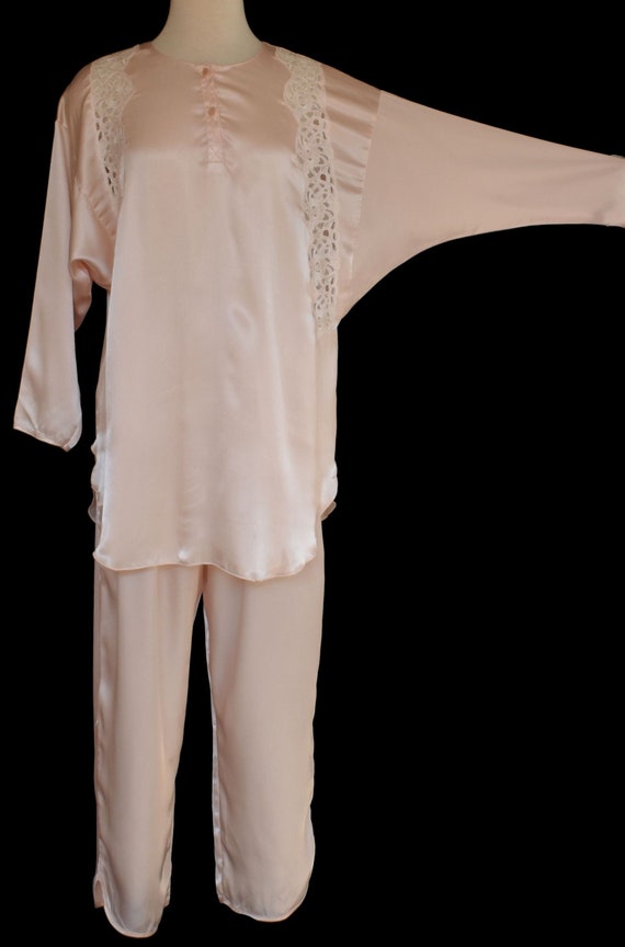 Vintage 80s 1940s Style Satin Pajamas, Lace Embel… - image 4