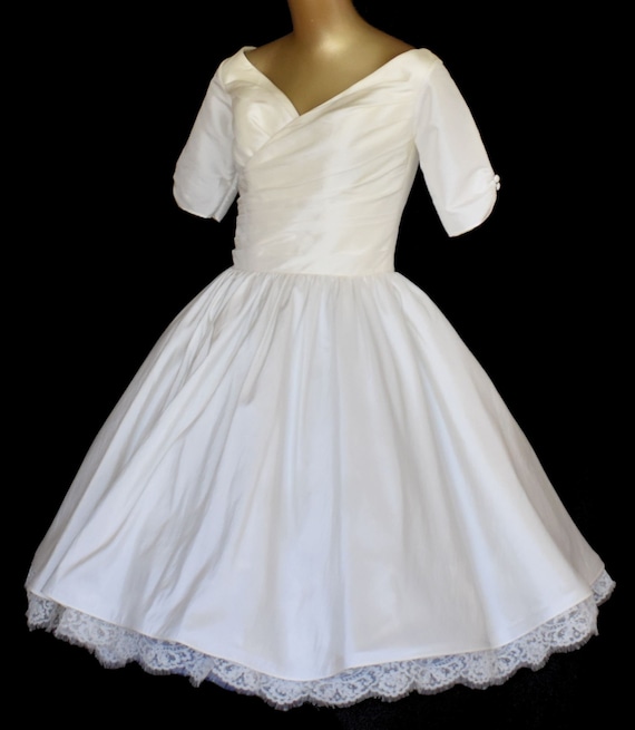 Vintage Y2K 50s Style White Wedding Dress, Short … - image 1