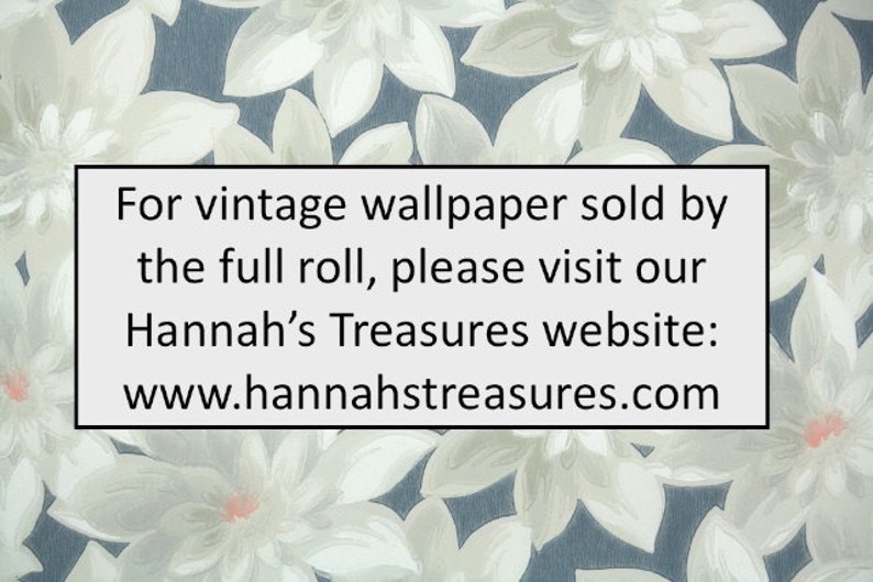 1940's Vintage Wallpaper Floral Wallpaper with Large Pink Open Roses and Blue Flowers on White image 5