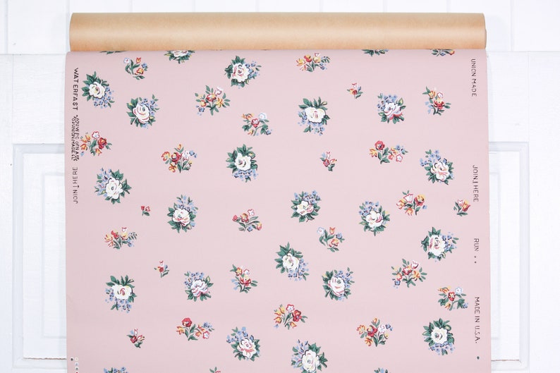1950s Vintage Wallpaper by the Yard Floral Vintage Wallpaper with Tiny Red and Yellow Flower Bouquets on Pink image 2