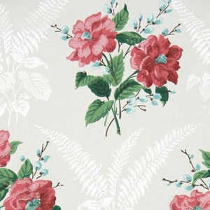 1940's Vintage Wallpaper Floral Wallpaper with Large Pink Open Roses and Blue Flowers on White image 1