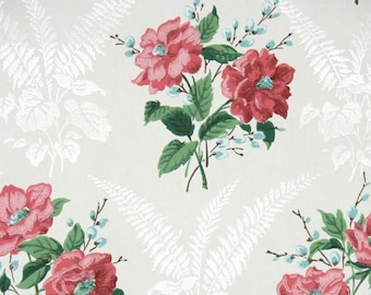 1940's Vintage Wallpaper - Floral Wallpaper with Large Pink Open Roses and Blue Flowers on White