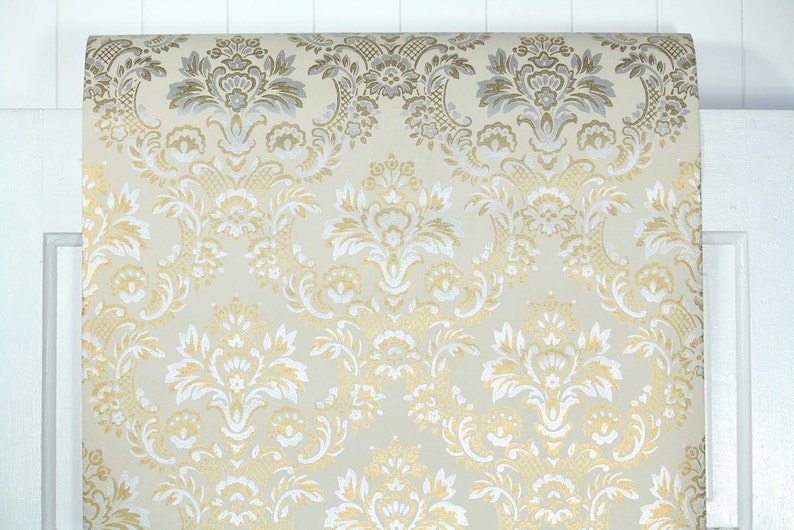 Vintage Wallpaper Metallic Gold and Silver Damask image 2