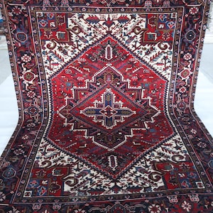6&#39;6x8&#39;8 Heriz Vintage Area Rug - Red Persian Style Handmade Medallion Low Pile Wool Rug - Geometric Rug - Traditional Rug - Bedroom Rug