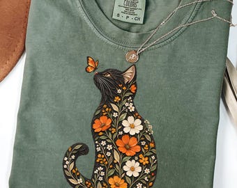 Black Cat Floral Shirt, Vintage Botanical Cat Tee, Cat Lover Gift,Cottagecore Wildflower T-Shirt,Cat Mom Gift for Her,Boho Animal Lover Gift