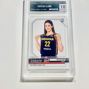 GRADED 10 CAITLIN CLARK Ausverkauft Exklusiv Online Limitierte Edition 1 von 26980 Rookie Karte 2024 Panini Instant Wnba “All-Rookie Team” Gem Mint