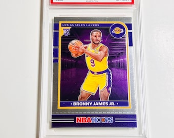 GRADED 10 BRONNY JAMES Rookie Card 2024 Hoops Premium #280 “LeBron James Jr.“ Los Angeles Lakers Pristine Card