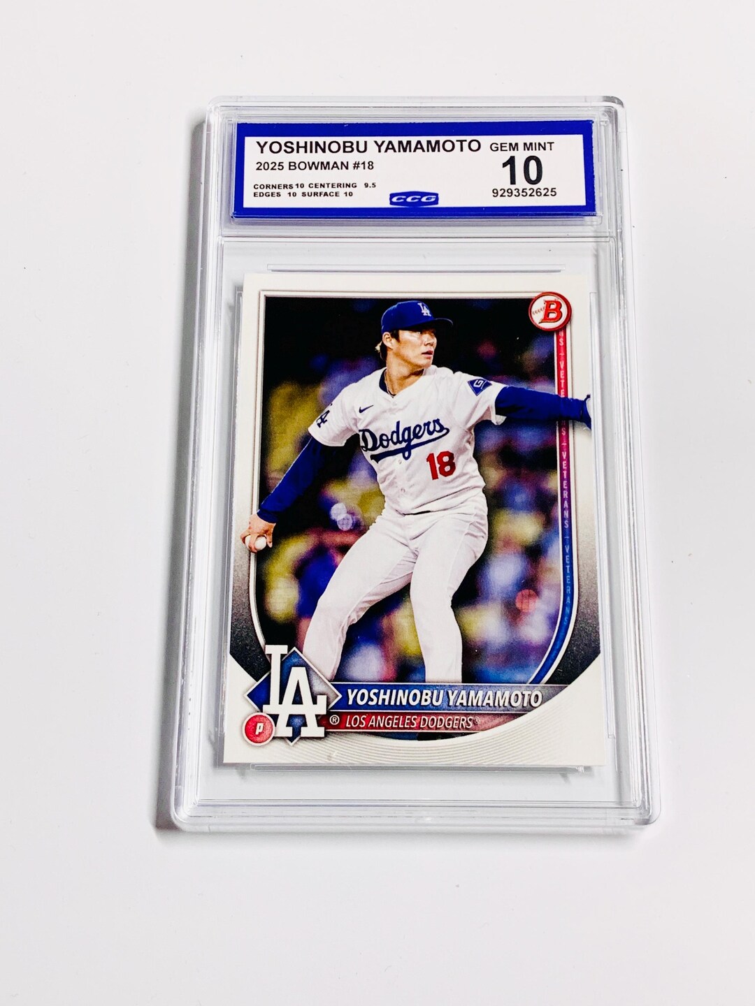 GRADED 10 YOSHINOBU YAMAMOTO 2025 Bowman Los Angeles Dodgers #18