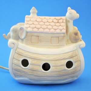 Vintage Noahs Ark Nightlight Enesco