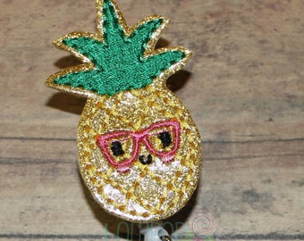 yellow glitter pineapple, pineapple badge reel, felt badge reel, felt ID badge, ID badge Holder, retractable ID badge, id badge, work badge