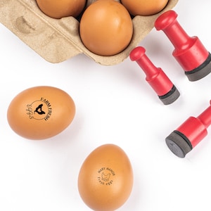 Gepersonaliseerde eierstempel: liefdeseistempel, schattige eierstempel, boerderijstempel, kippeneistempel, boerderijstandaard mini-eierstempel, stempel vers ei, eieretiketten