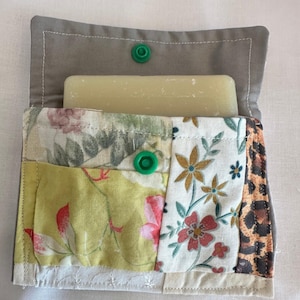 Carteira multicolorida original, presente feito à mão, porte cartões, patchwork, retalhos multicolor, presente boho, bolsa higiene pessoal