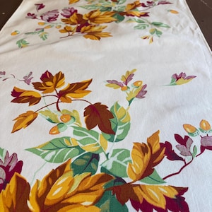 Vintage Autumn Leaves Table Runner 18 x 52 Harvest Gold Burgundy Sage Green Botanical Print Fall Thanksgiving Farmhouse Cottage Decor