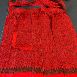 Vintage Half Apron Red Black Print with Ruffle Patch Pocket Very Long Ties