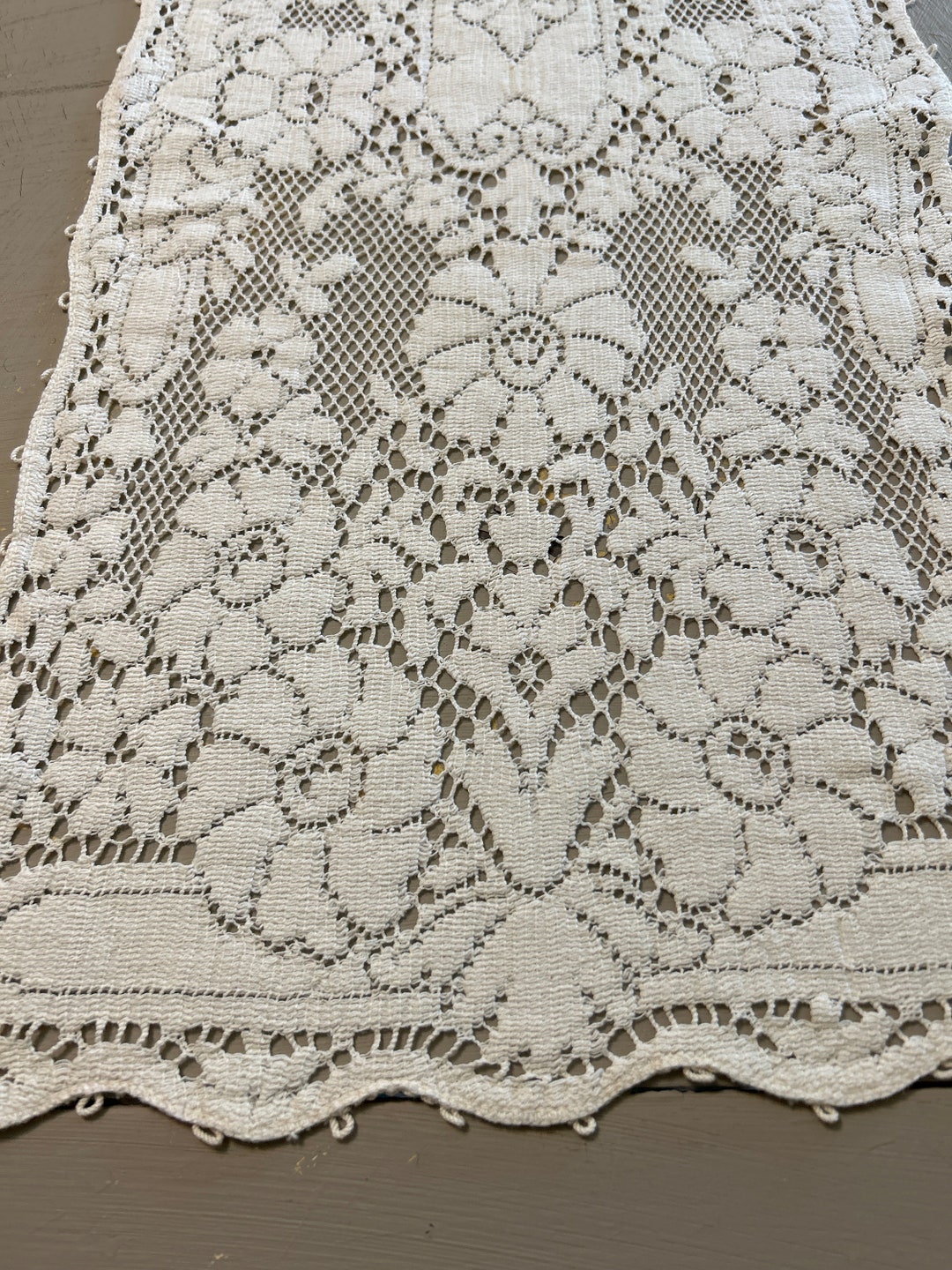 Vintage Quaker Lace Runner, Beige Lace, Picot Edges, Measures 12 X 52