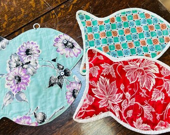 The Cutest Potholders Hotpad Ever! Four Pot Holders Made From Vintage  Fabric