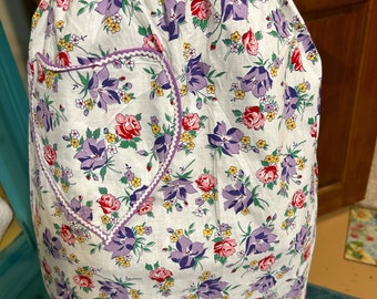 Vintage Handmade Half Apron Purple Flowers Heart Patch Pocket Rick Rack 18" Waist 22" Ties 18" Length Gift for Mom