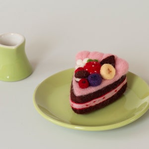 Felt Fruity cake- Faux cake- Decorative cake- Cake pin cushion- Felt Christmas & Easter food- Fake Birthday cake-Play Food- Fake food