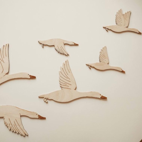 Decoración de pared de gansos de madera contrachapada: arte para la habitación de un bebé
