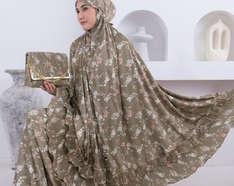 Silky Foil Muslim Prayer Dress Set: Elegant Islamic Clothing
