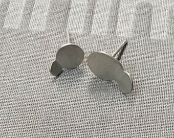 Carla small mismatched earrings for contemporary jewelry lovers | Cool earrings for trendy earrings fans | Aesthetic earrings neutral design