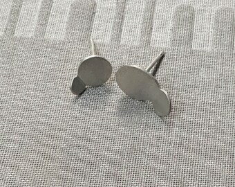 Carla small mismatched earrings for contemporary jewelry lovers | Cool earrings for trendy earrings fans | Aesthetic earrings neutral design