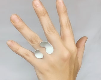 Lina, a unique open squiggly aesthetic ring, a minimalist geometric statement piece for modern jewelry lovers | Cute contemporary cool ring