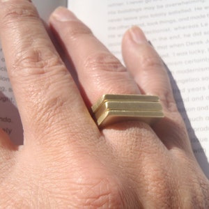 Rectangular stackable brass ring solid minimalist geometric golden design Cool Modern Jewelry Gift afbeelding 3