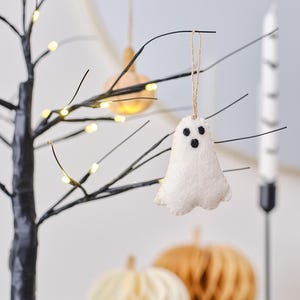 Felt Ghost Halloween Tree Decoration, Ghost Decoration Ornament, Halloween Tree Ornament, Halloween Decorations, Cute Halloween Home Decor