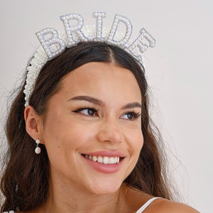 Kit Addio Al Nubilato 17 Pezzi - Velo, Fascia, Braccialetti, Tiara Per Sposa E Damigelle - Foto 4