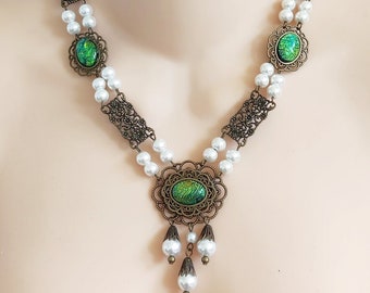 Ready To Ship, Green Faux Opal, Renaissance Jewelry, Medieval Necklace, Renaissance Necklace, Tudor Necklace, Medieval