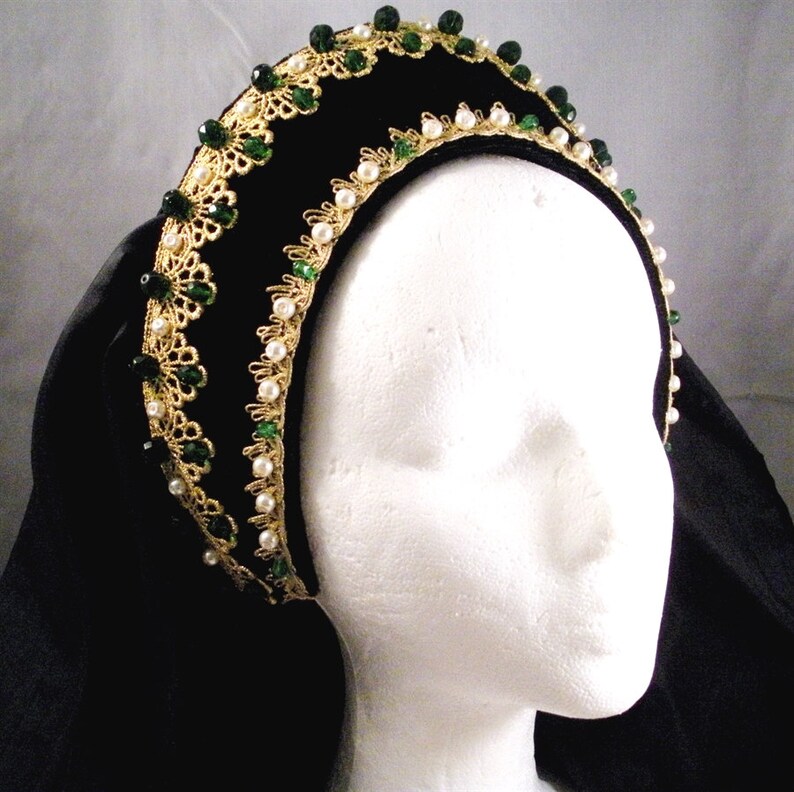 tudor headpiece