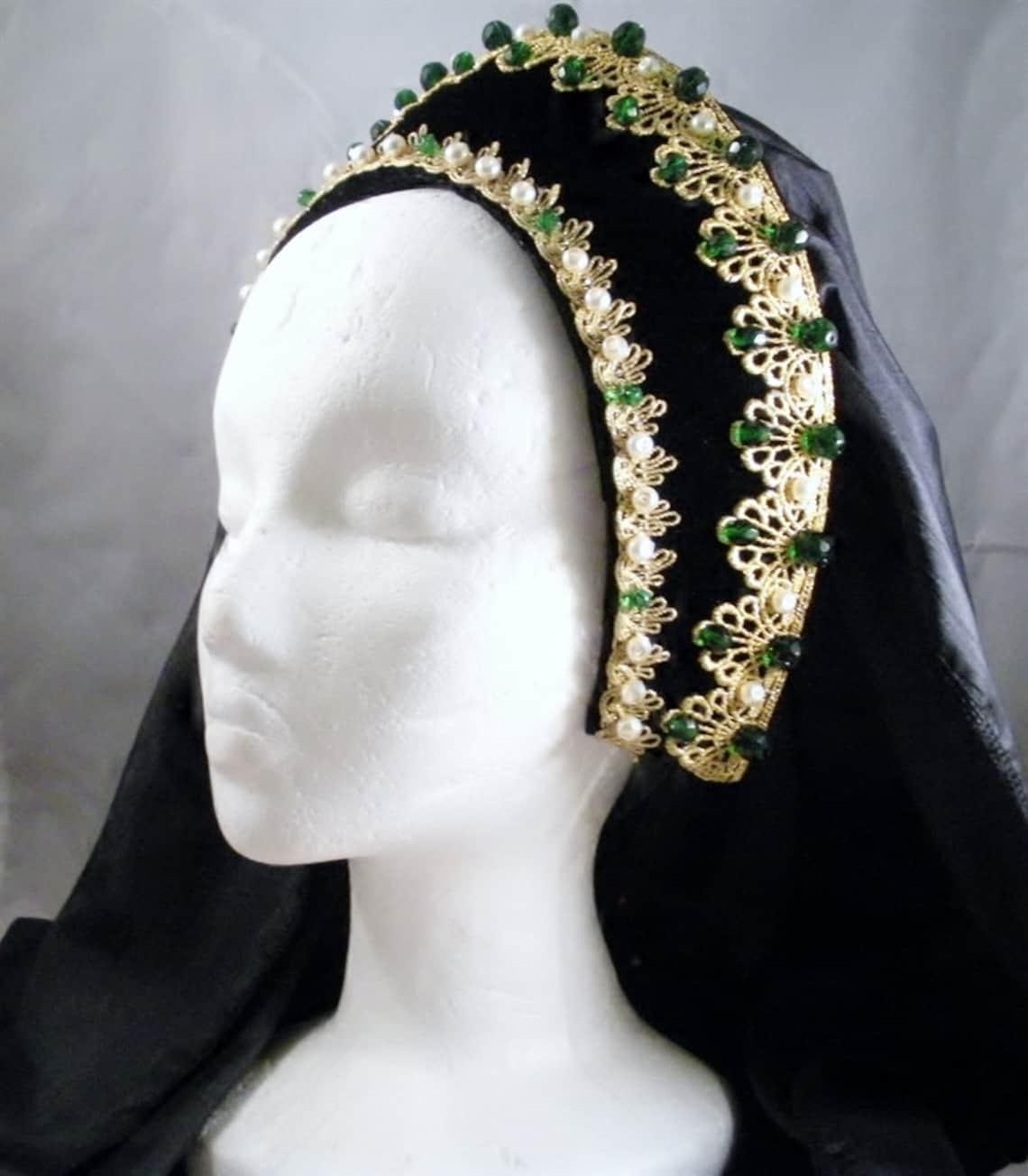tudor headpiece