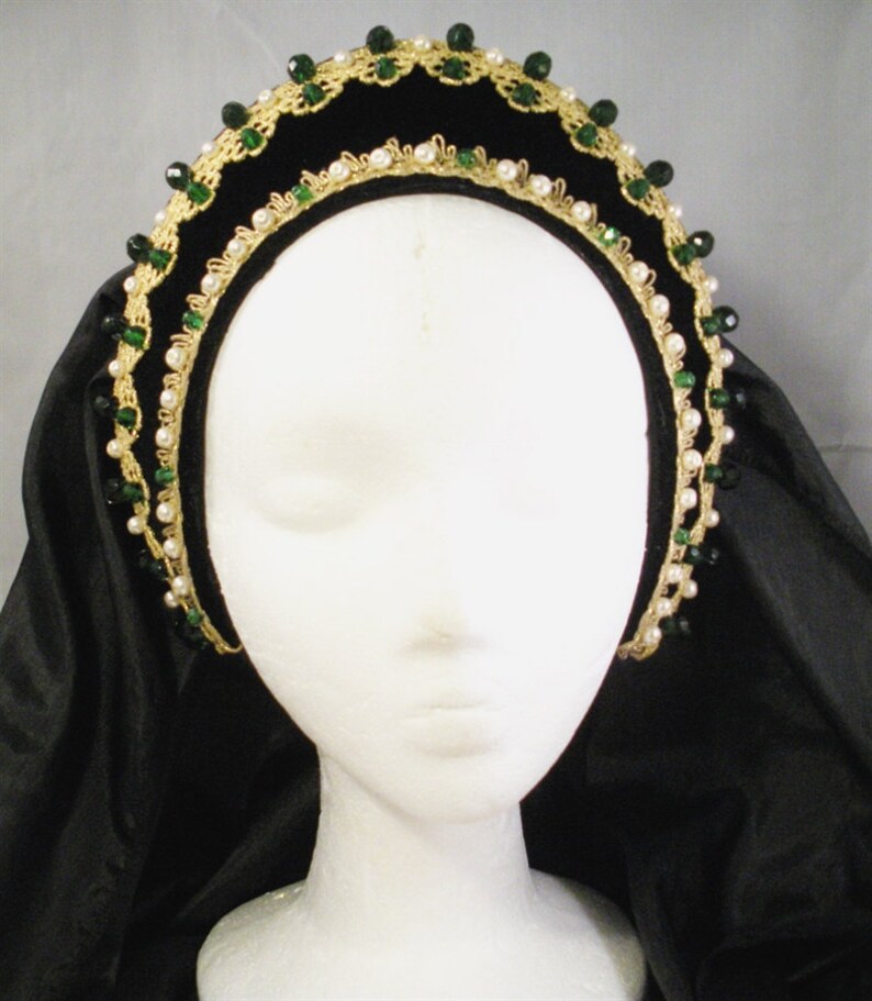 tudor headpiece