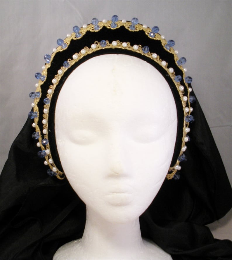 tudor headpiece