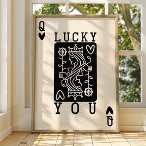 Poster "Lucky You Queen of Hearts" - Arte murale con carte da gioco - Decorazione retrò alla moda - Arte estetica da cucina Boho Chic - Arte murale femminile rosa brillante