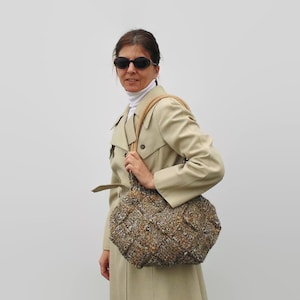 Shoulder Bag Hand Knitted in Marbled Gray and Beige Soft Wool, Winter Women's Purse Bild 1