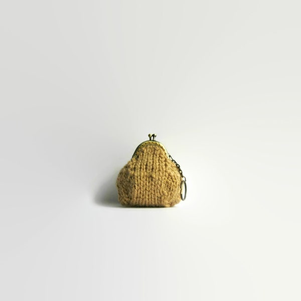 Ochre Wool Small Coin Purse, Change Purse, Hand Knitted Pouch, Keychain, Clasp, Kiss Lock, Money Holder, Chunky Knit Wool, Gifts for Her