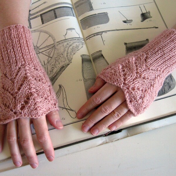 Arm Warmers Knitted in Rose Smoke Merino Wool