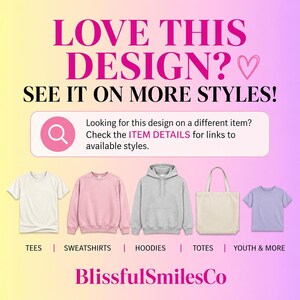 Puede incluir: Un gr&aacute;fico promocional con fondo degradado de amarillo a violeta que muestra el texto LOVE THIS DESIGN? SEE IT ON MORE STYLES! y un icono de b&uacute;squeda. Debajo hay una camiseta blanca, una sudadera rosa, una sudadera gris con capucha, un bolso beige y una camiseta juvenil morada.