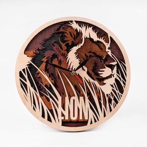 Leão em camadas SVG, Animal africano SVG, Corte a laser de madeira, Download digital, Glowforge, Cricut, Xtool, CNC, Relógio Safari, 4 camadas