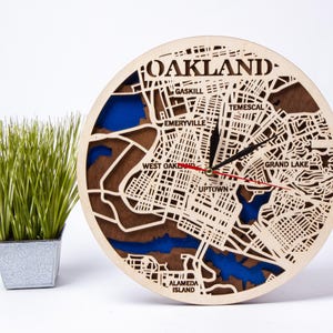 Oakland, Californië, meerlaagse SVG, 3D-lasergesneden kaarten, stadsstraatuitsnede, digitale download, Xtool-projecten, Cricut-ontwerpen, CNC-snijden