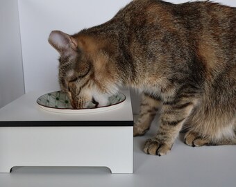 Feeding station cat CHLOE, white, handmade, raised feeding bowl, feeding bowl, senior cat