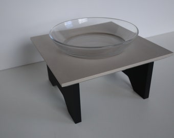 Cat feeding station, beige and black, handmade, raised feeding bowl, feeding bowl, senior cat