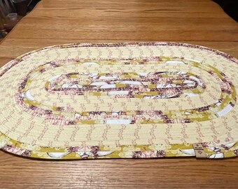 Oval table mat, 21"x37",handmade rug,yellow,pink,table mat, farmhouse small rug, made in Michigan,Moeggenborg Sugar Bush